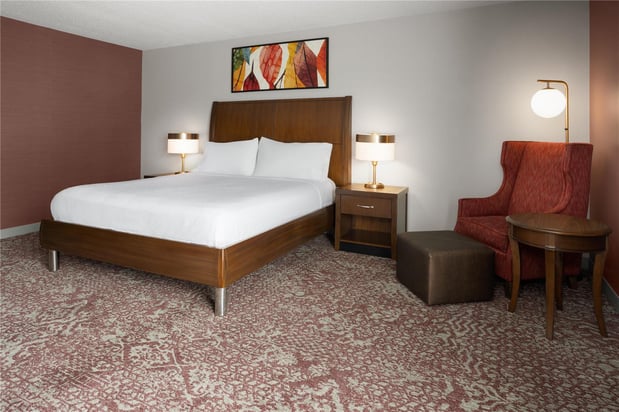 Images Hilton Garden Inn State College