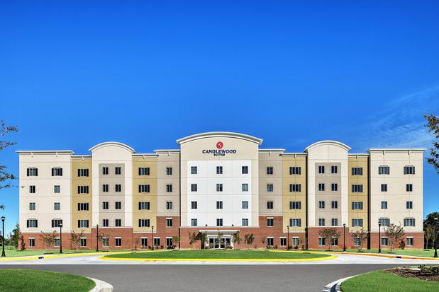 Images Candlewood Suites Building 38300