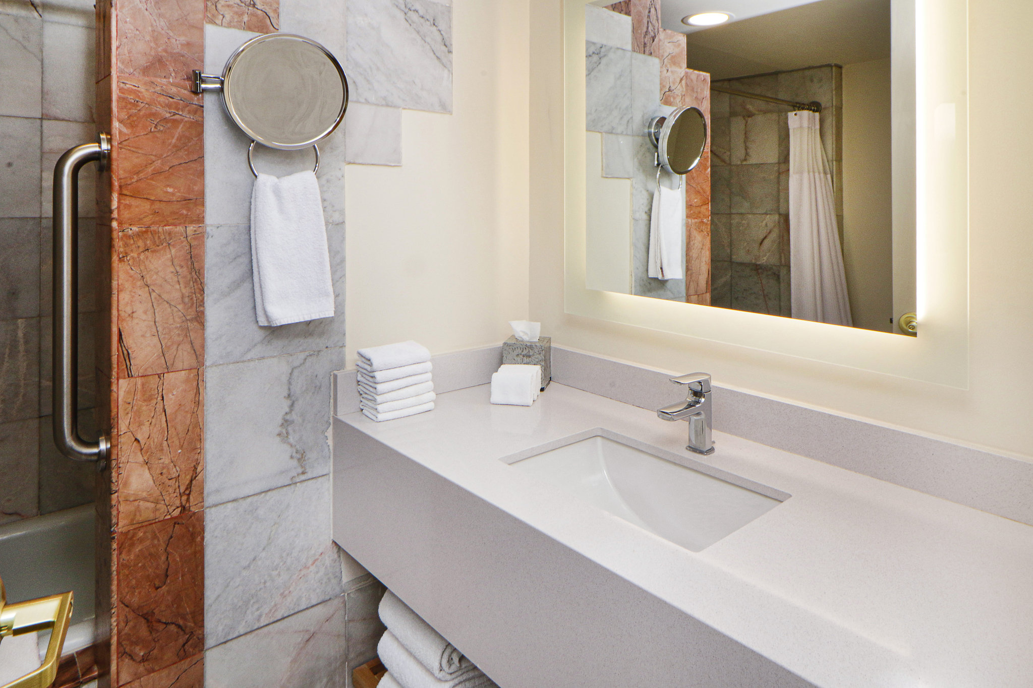 Images Crowne Plaza Monterrey by IHG