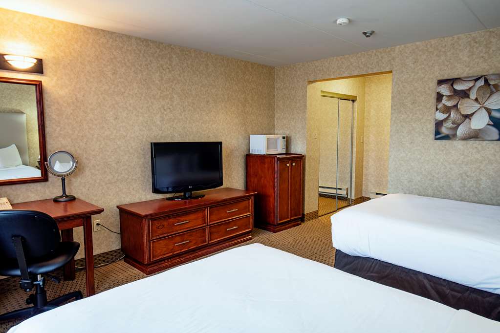 Best Western Voyageur Place Hotel in Newmarket: Double Room (DDL DDU)