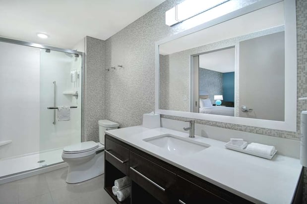 Images Home2 Suites by Hilton Grand Rapids Airport