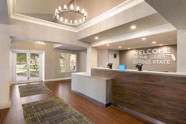 Images Hampton Inn & Suites Ft. Lauderdale Airport/South Cruise Port