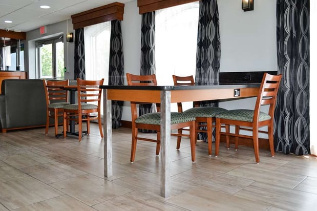 Images SureStay by Best Western Bowling Green North