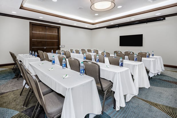 Images Holiday Inn & Suites College Station-Aggieland by IHG