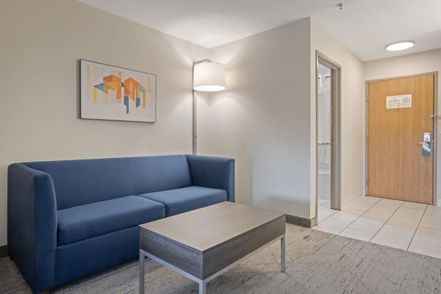 Images Holiday Inn Express & Suites Torrington by IHG