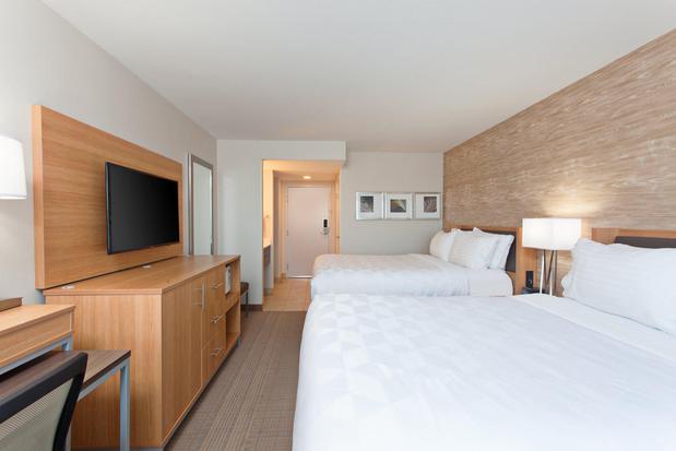 Images Holiday Inn Palmdale-Lancaster by IHG