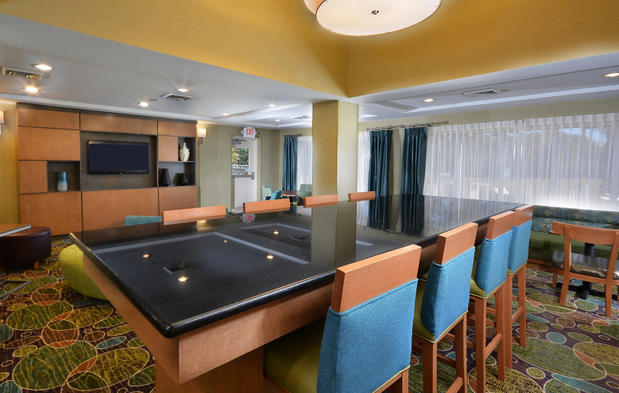 Images Holiday Inn Express & Suites High Point South, an IHG Hotel