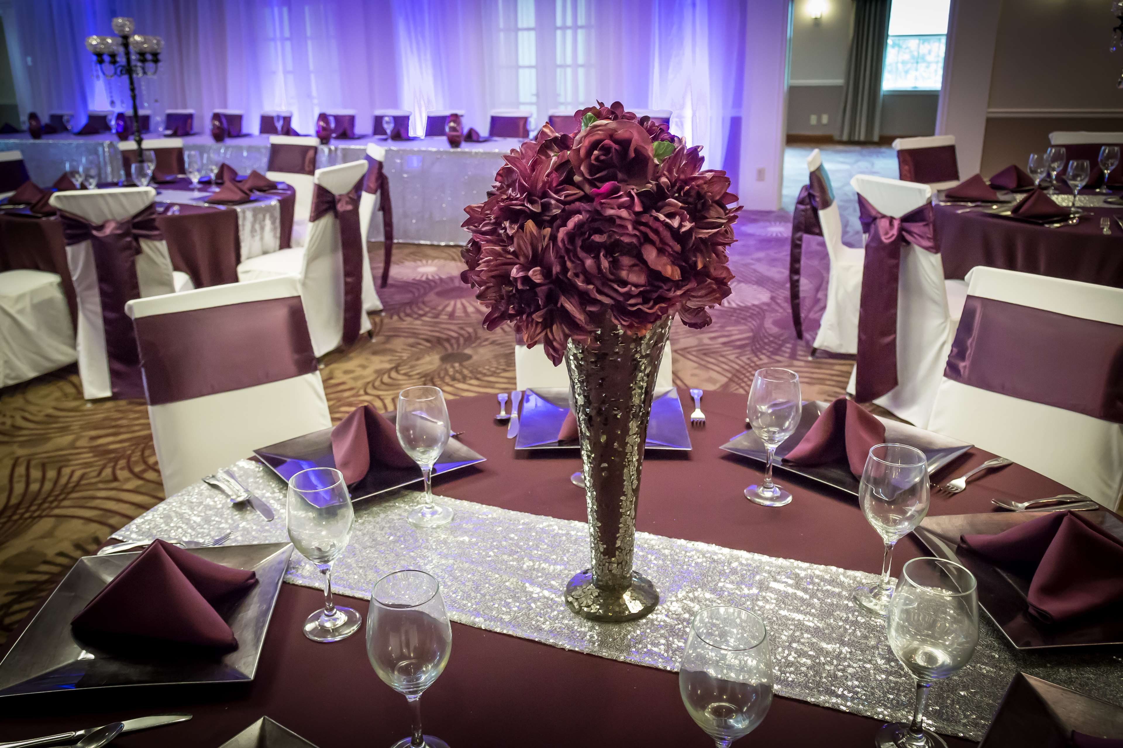 Best Western Plus Steeplegate Inn in Davenport, IA (Hotels & Motels