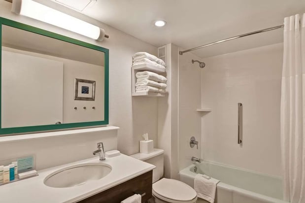Images Hampton Inn State College