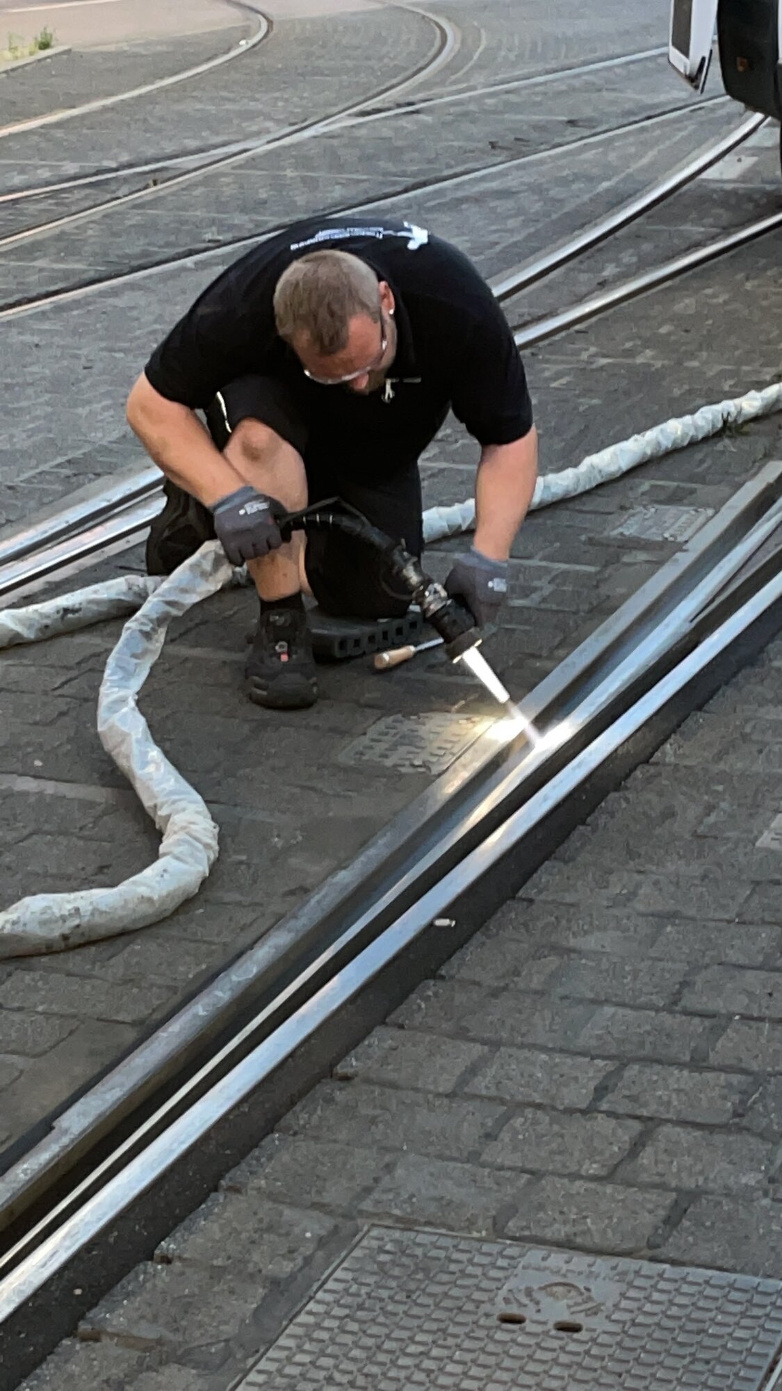 Strahltechnik Fischer - Ihr Spezialist für Sandstrahlen und Trockeneisstrahlen in Karlsruhe, Fisperweg 13 in Eggenstein-Leopoldshafen