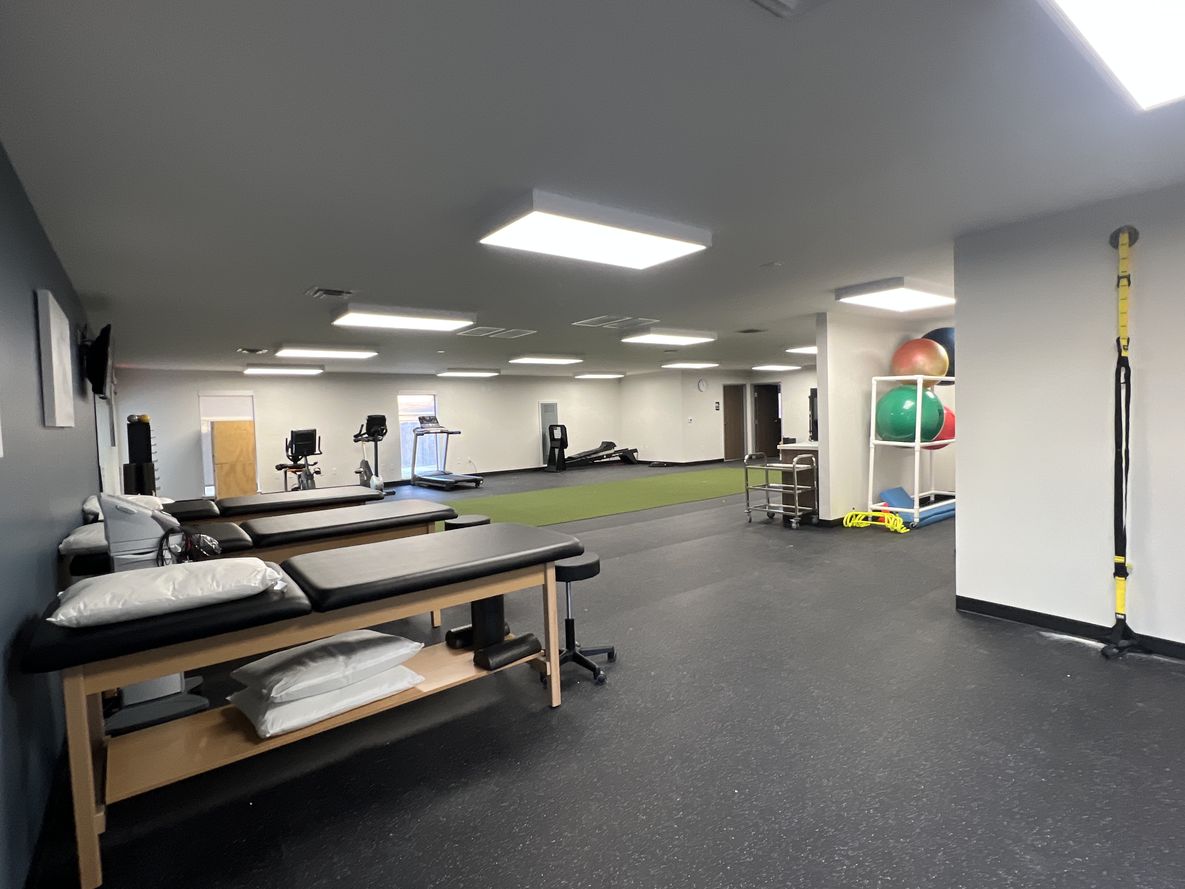Vista Physical Therapy
601 Omega Drive
Omega