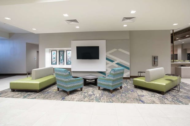 Images Hilton Garden Inn Omaha Aksarben Village
