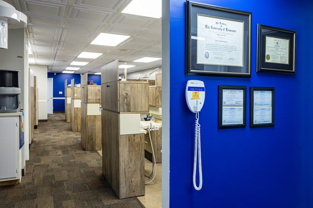 Images Tate Eble, DDS