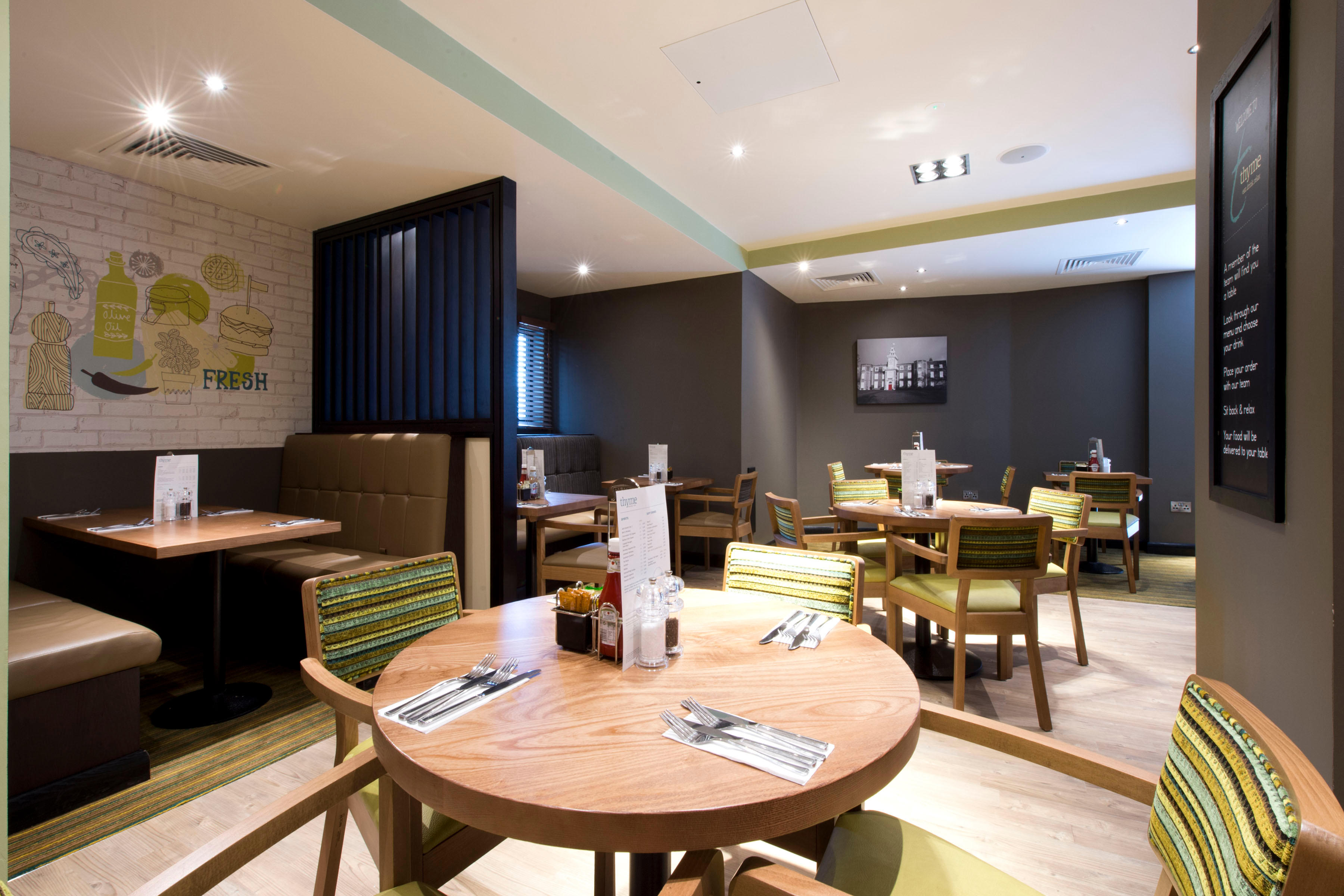 Thyme restaurant Premier Inn Manchester Airport (M56/J6) Runger Lane South hotel Manchester 03333 211299