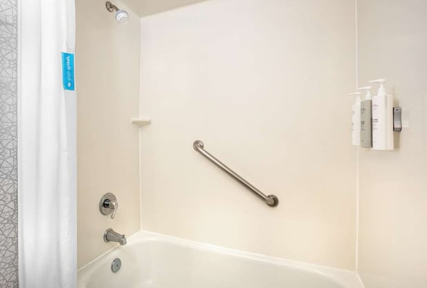 Images Hampton Inn Orlando-International Airport