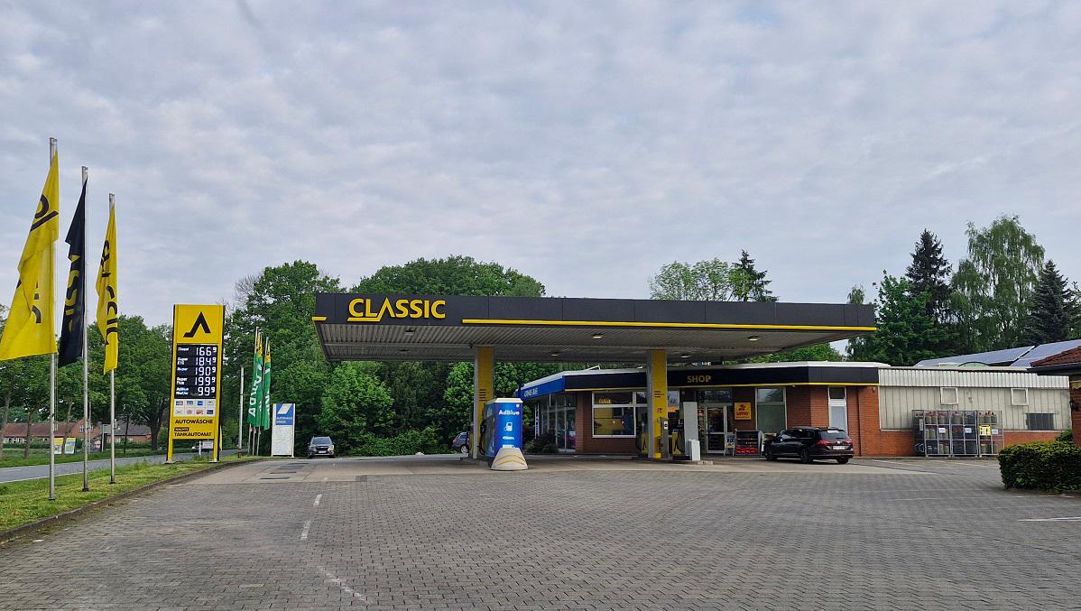 Bild 4 CLASSIC Tankstelle in Wietzen