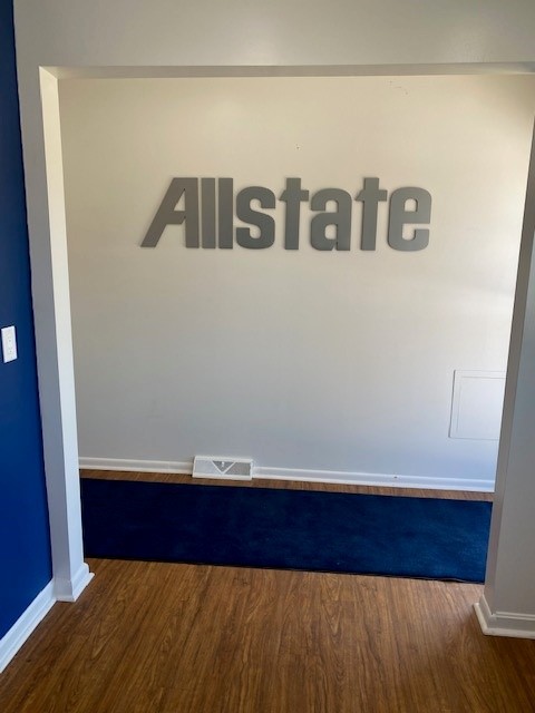 Images Jeffrey Hunt: Allstate Insurance