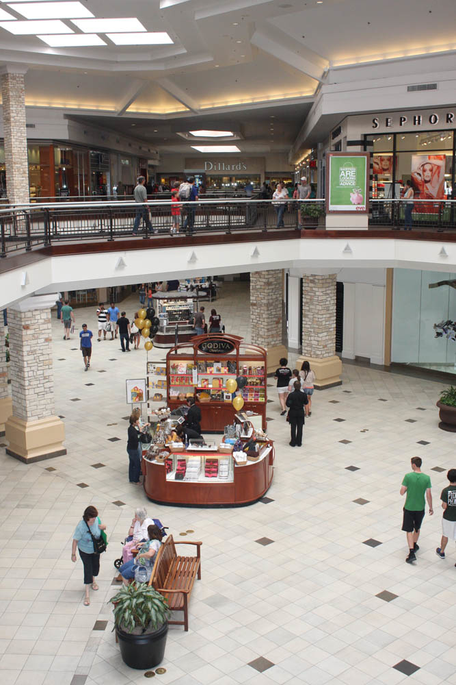 Fossil barton hotsell creek mall