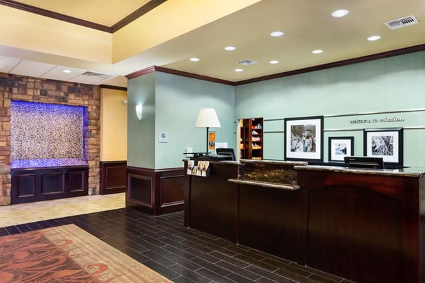 Images Hampton Inn & Suites Mission