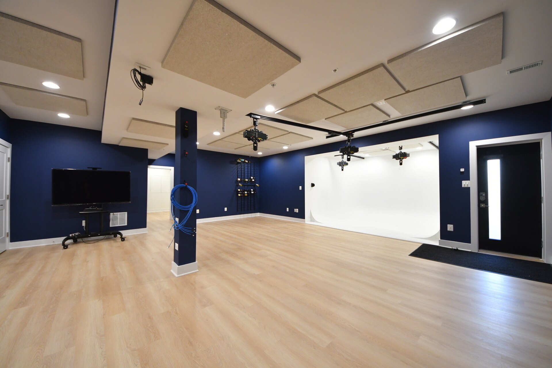 High-end basement finishing and remodeling services in Maryland, Northern Virginia (NOVA) and Washington DC. Where top-notch quality meets endless possibilities.