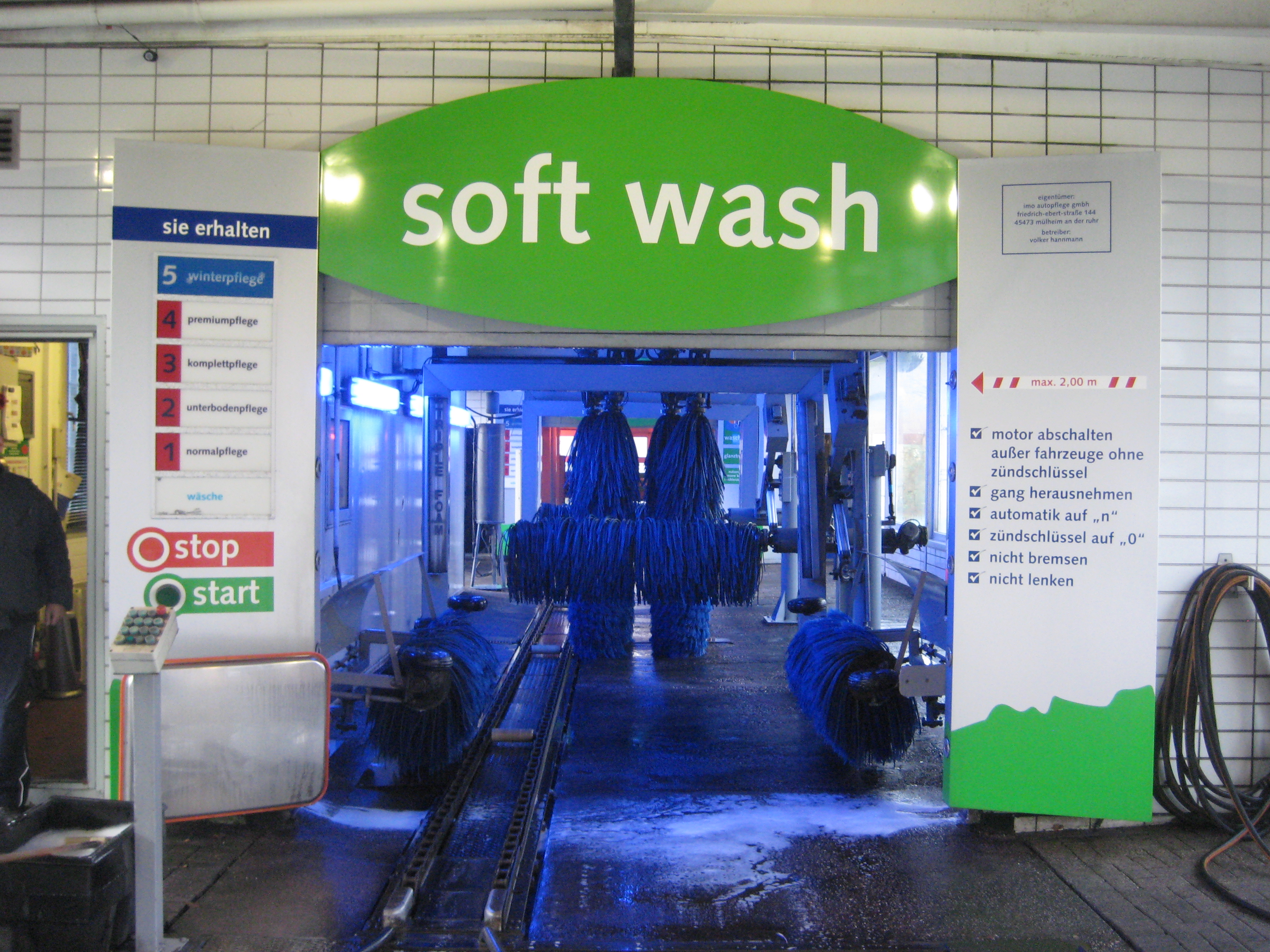 IMO Car Wash, Gartsträucherstr. 1 in Duisburg