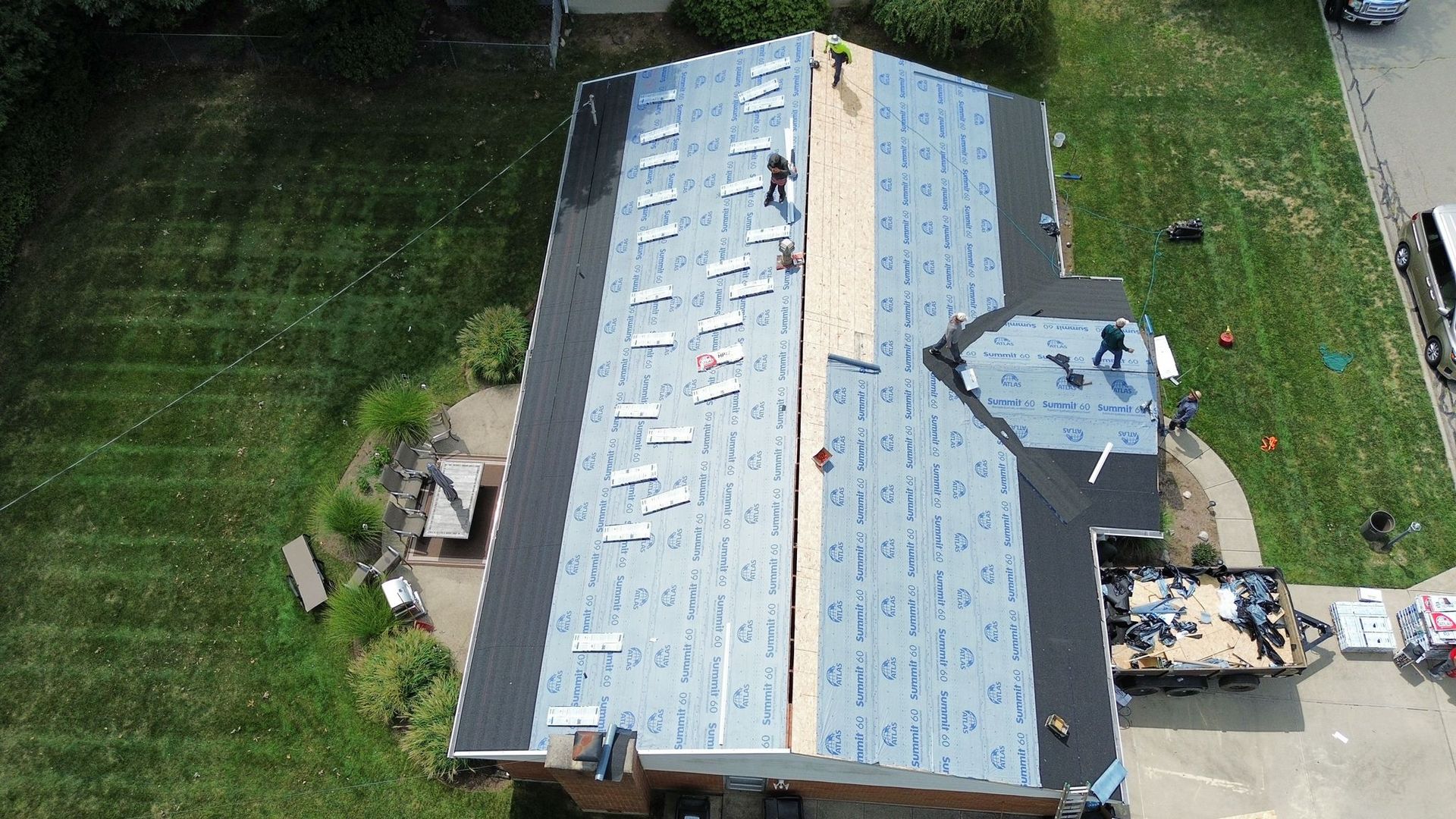 Covenant Roofing & Contracting Image