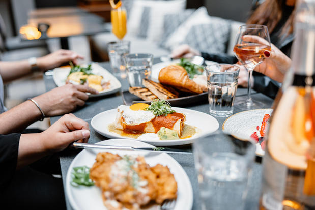 Images Dovetail Bar & Restaurant