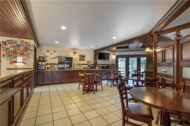 Images SureStay Plus by Best Western Auburn