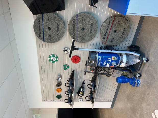 Images United Rentals - Flooring and Facility Solutions