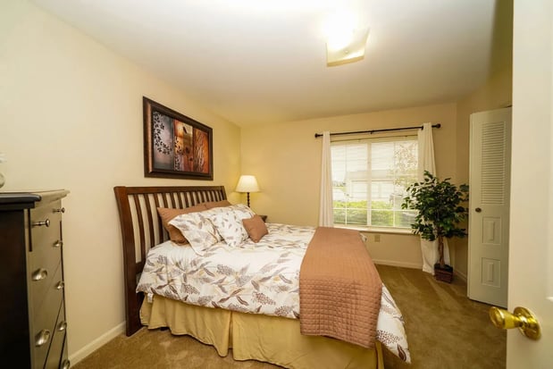 Images Colonial Pointe at Fairview Apartments