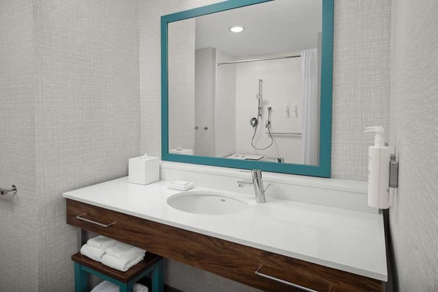 Images Hampton Inn Orlando Southeast Nona