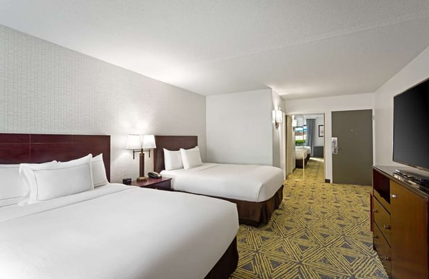 Images DoubleTree by Hilton Washington Meadow Lands Casino Area