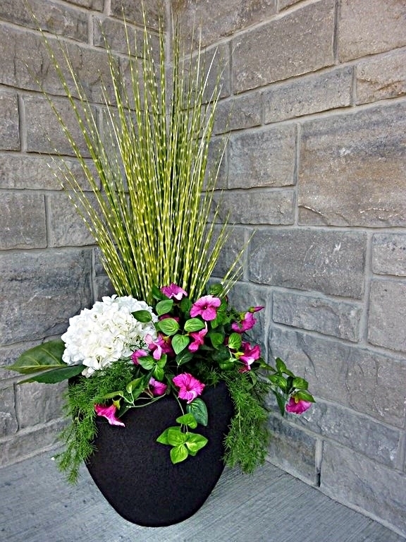 Fleuriste Bergeron Inc in Drummondville, 1380 rue Hébert Florists in