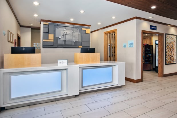 Images Holiday Inn Express & Suites Buffalo by IHG