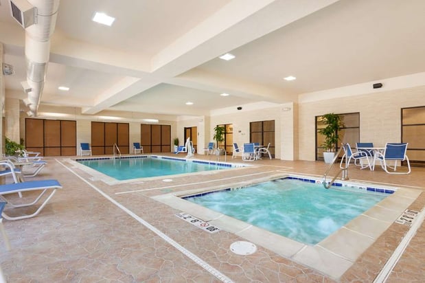 Images Hampton Inn & Suites Detroit/Chesterfield Township