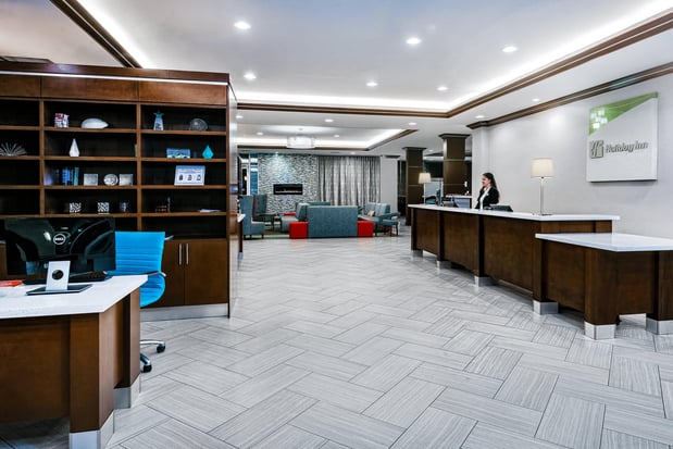 Images Holiday Inn & Suites College Station-Aggieland by IHG
