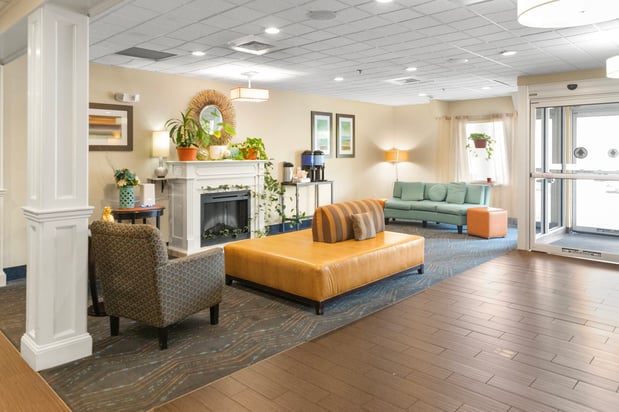 Images Holiday Inn Express Ludlow - Chicopee Area by IHG