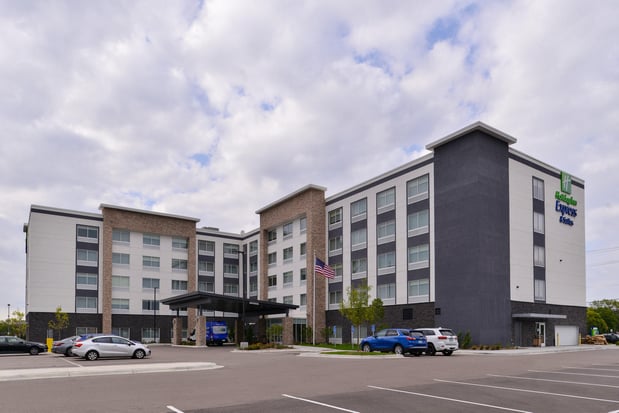 Images Holiday Inn Express & Suites Mall of America - Msp Airport by IHG