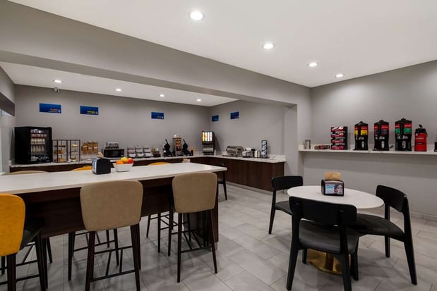 Images Best Western La Place Inn