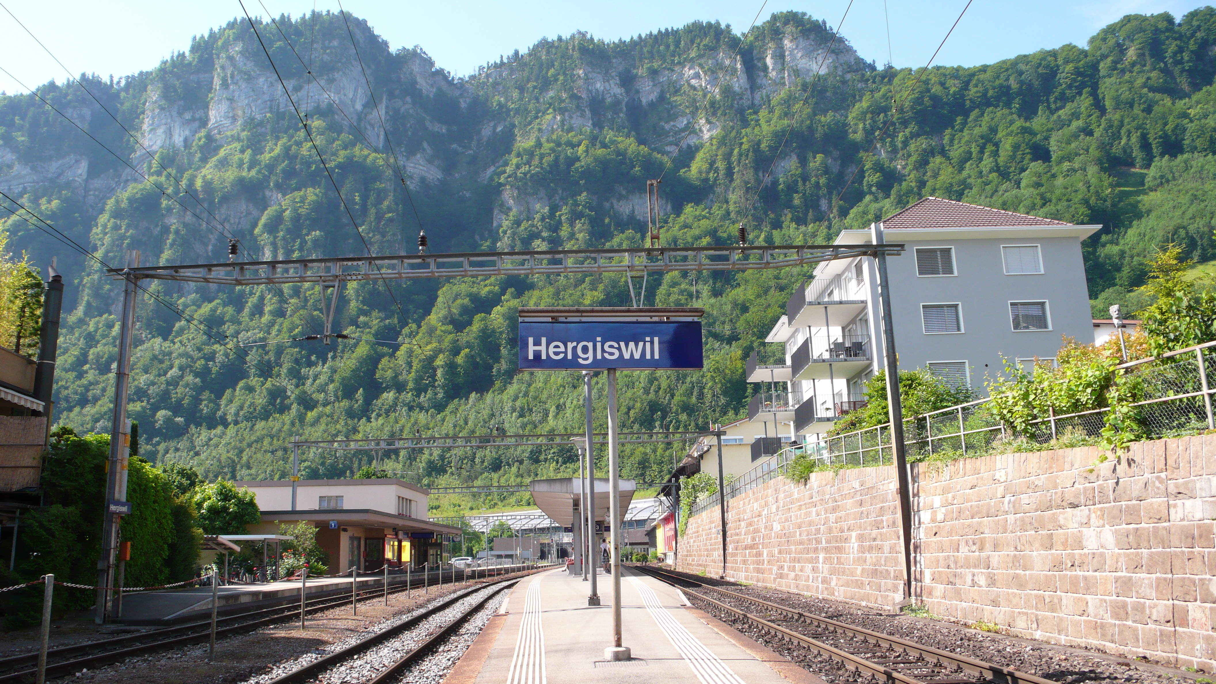 Bilder zb Zentralbahn AG - Reisezentrum Hergiswil