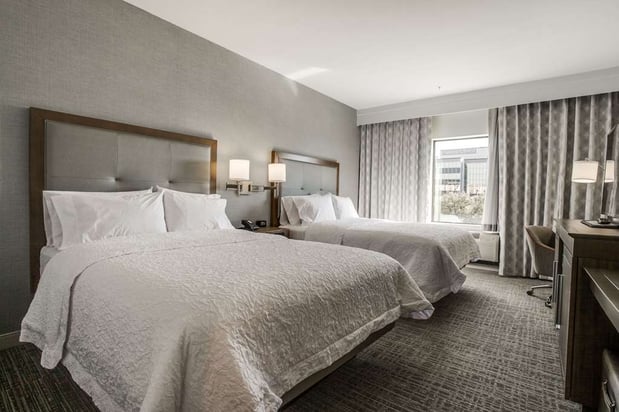 Images Hampton Inn & Suites North Dallas Central Expy