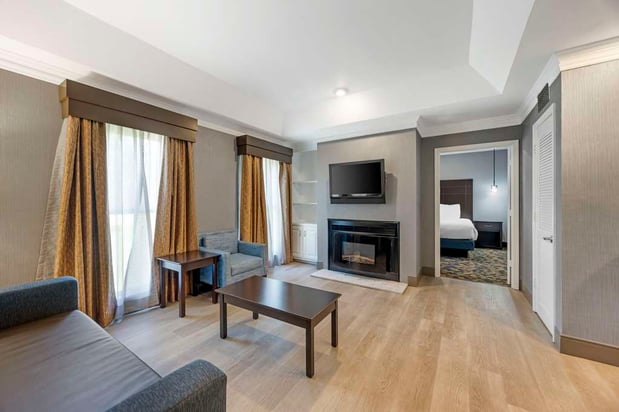 Images Best Western Brentwood