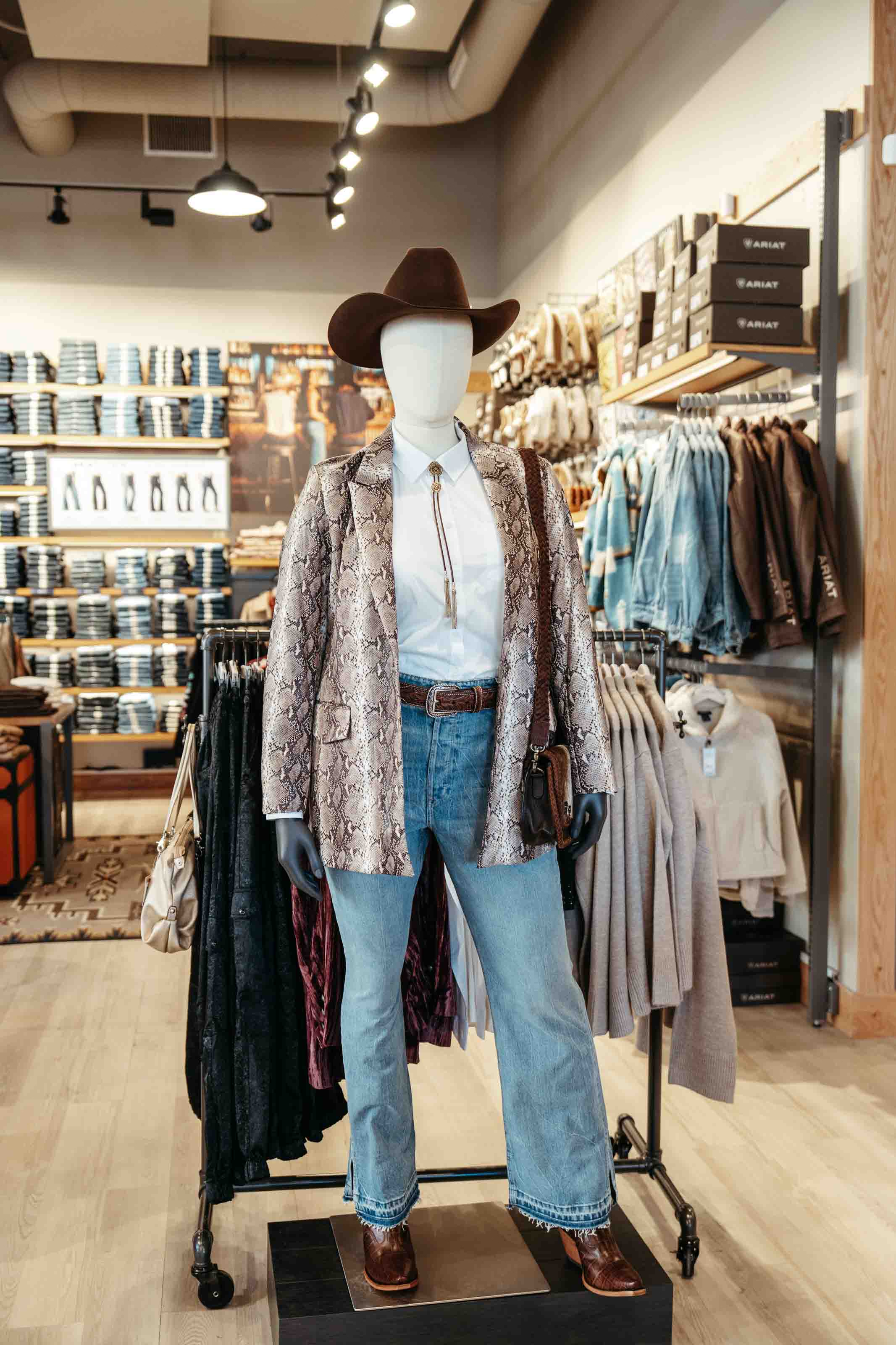 Ariat Brand Shop Image