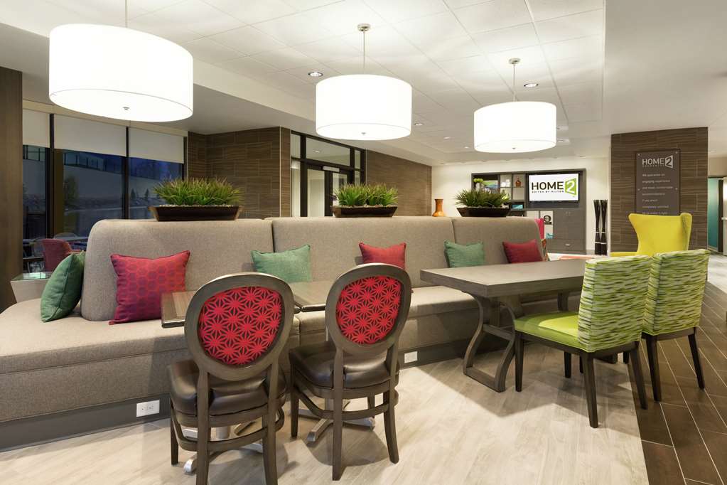 Lobby Home2 Suites by Hilton Salt Lake City-East Salt Lake City (801)384-5785