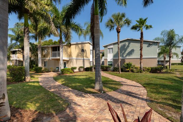 Images Cypress Winds Apartment Homes