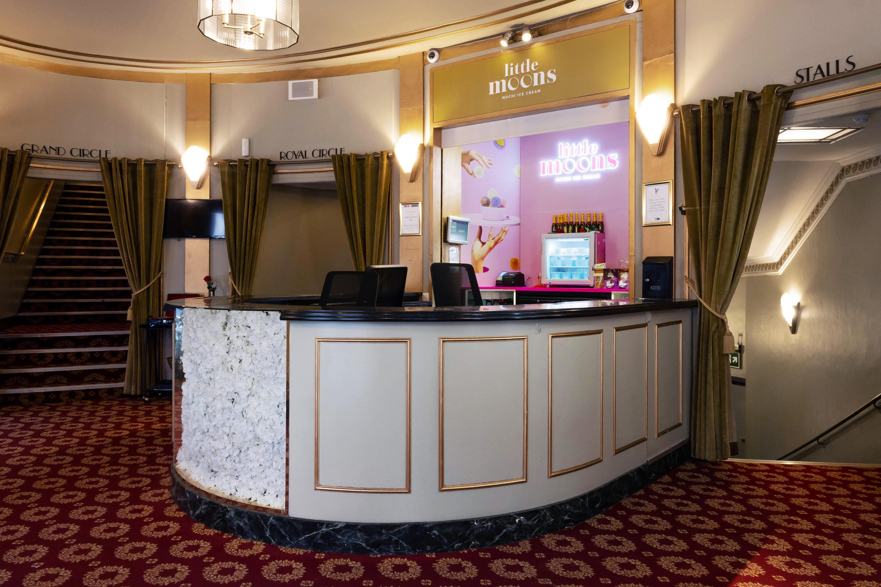 Piccadilly Theatre