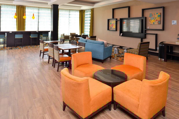 Images Holiday Inn Express & Suites Austin South by IHG