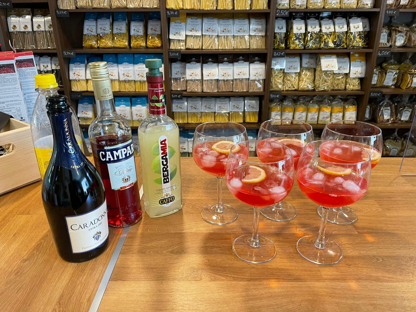 Feinkost & Weinbar Rossano, Pforzheimer Straße 27 in Rutesheim