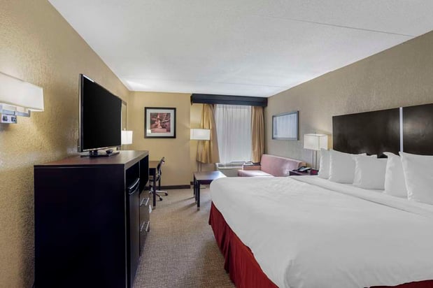 Images Best Western Harrisburg North