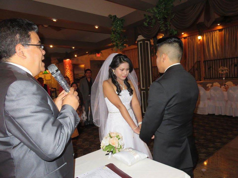 Pastor Efrain Reyes Civil Weddings & Religious Ceremonies Photo